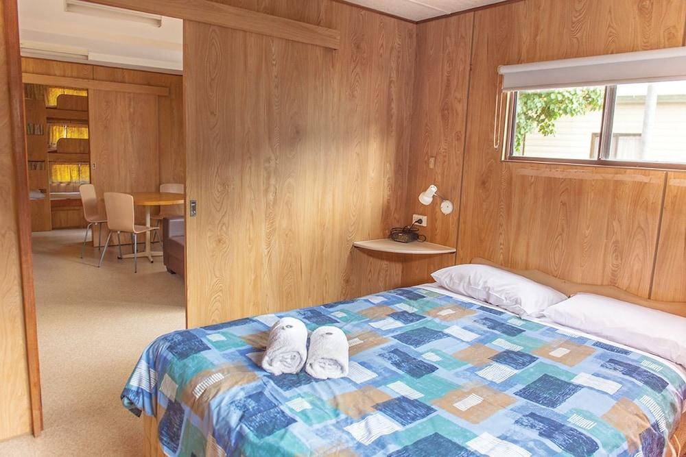 Отель Crystal Brook Tourist Park Doncaster East Экстерьер фото