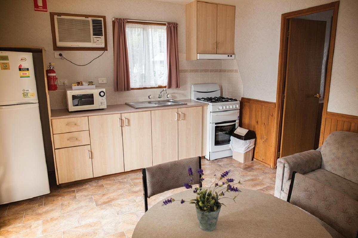 Отель Crystal Brook Tourist Park Doncaster East Номер фото
