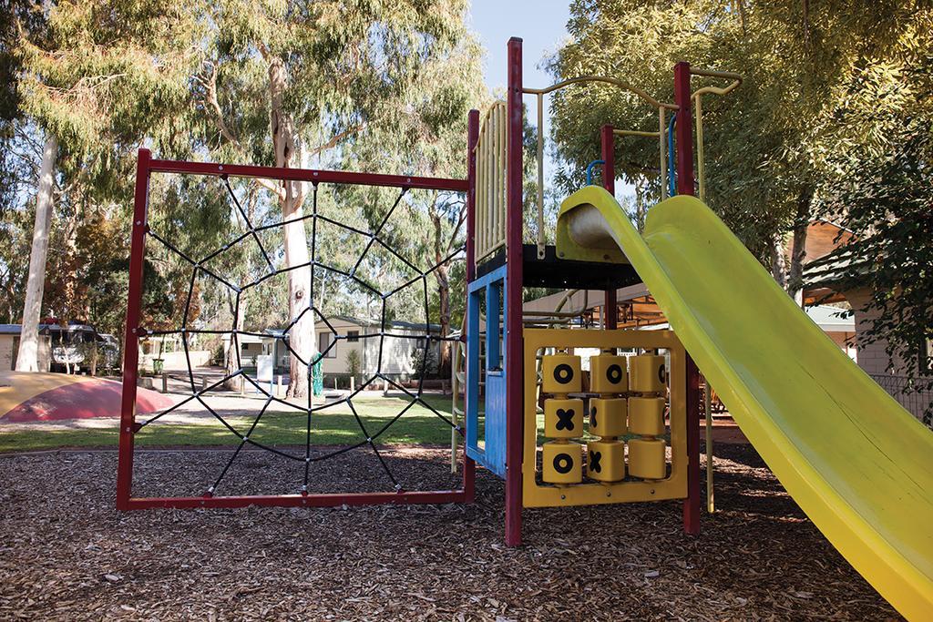 Отель Crystal Brook Tourist Park Doncaster East Экстерьер фото