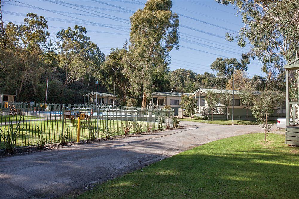 Отель Crystal Brook Tourist Park Doncaster East Экстерьер фото