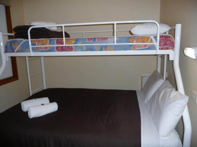 Отель Crystal Brook Tourist Park Doncaster East Экстерьер фото
