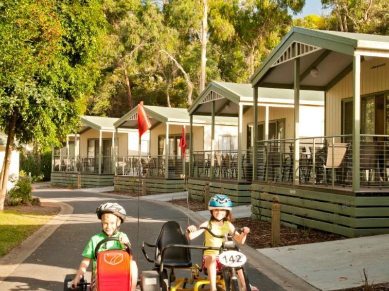Отель Crystal Brook Tourist Park Doncaster East Экстерьер фото